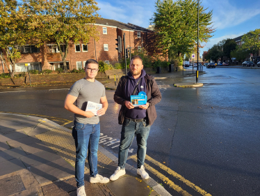 Freddie Downing and James Clifford by the crossing